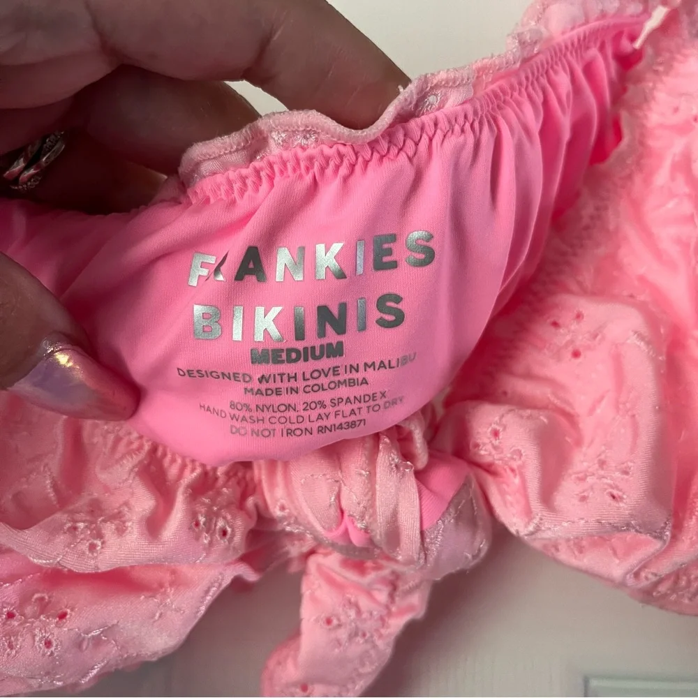 Frankie’s Bikinis Colby Eyelet Shine Bikini Top pink cherry blossom size m